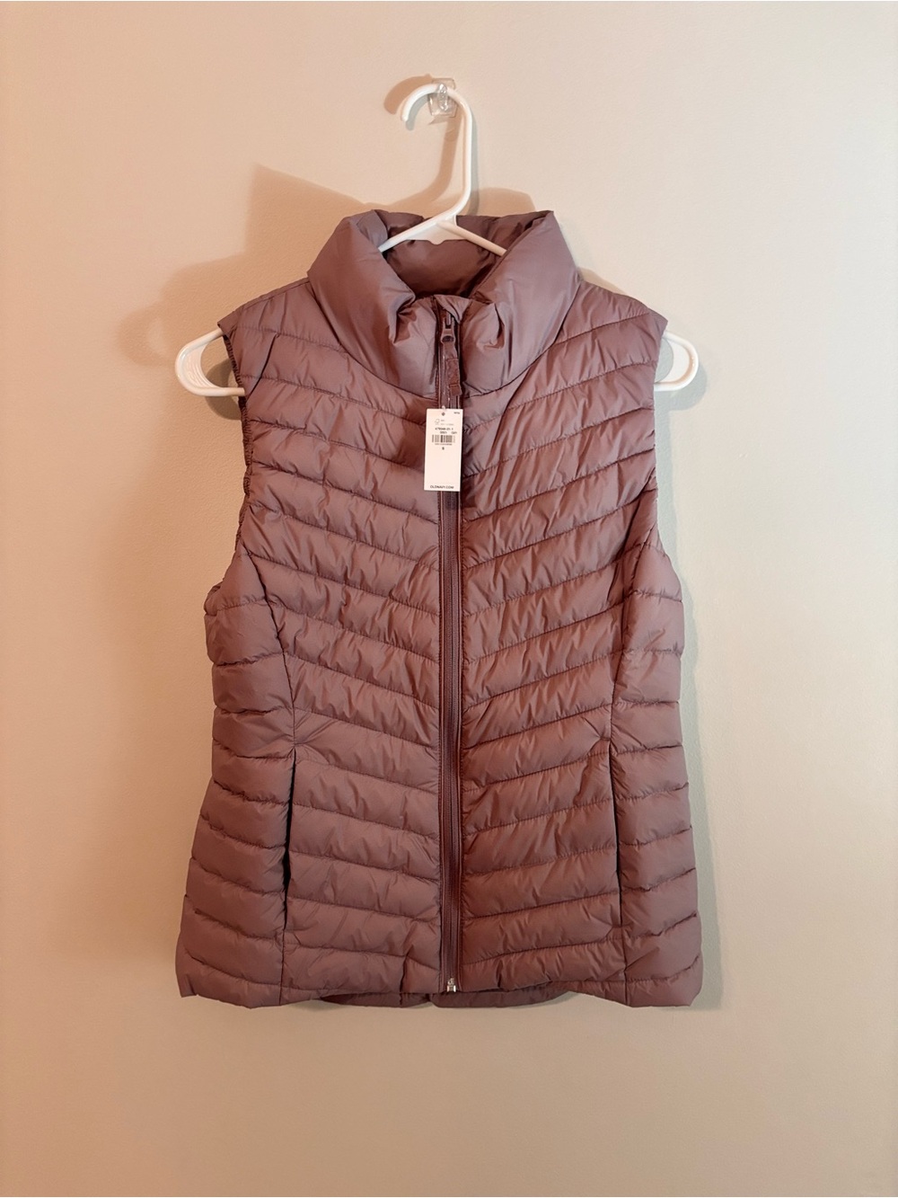 Old Navy Quilted Sleeveless Puffer Vest - Dusty Mauve